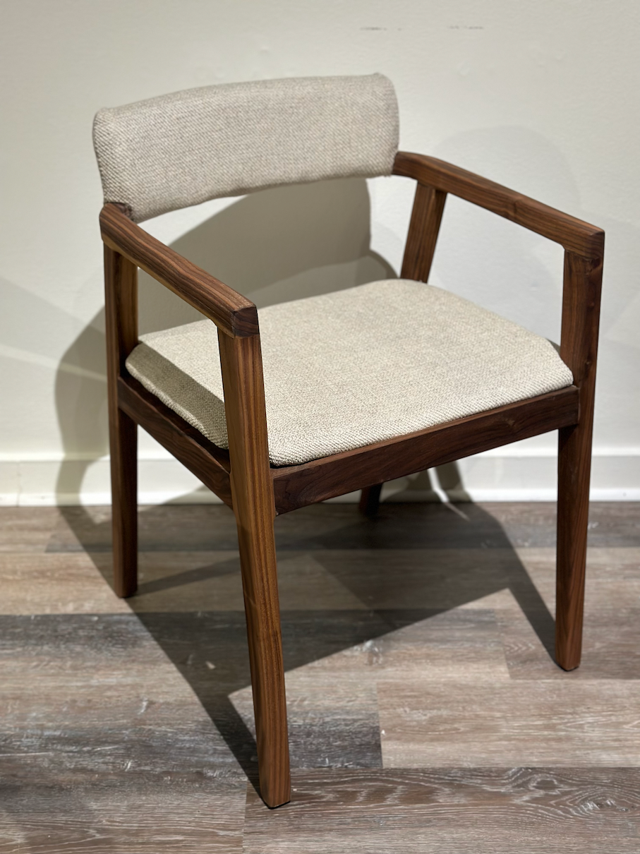 Ankati Dining Chair